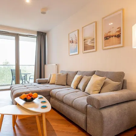 Pinea Sky Premium Z Widokiem Na Morze Ze I Basenem Przy Plazy ポビエロボ