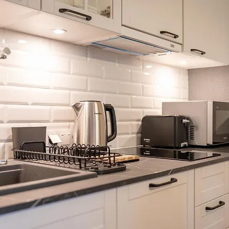 アパート Pinea Sky Premium Z Widokiem Na Morze Ze I Basenem Przy Plazy