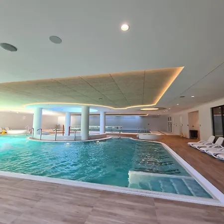 Pinea Sky Premium Z Widokiem Na Morze Ze I Basenem Przy Plazy