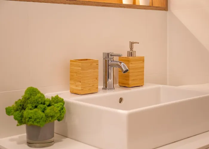 Pinea Sky Premium Z Widokiem Na Morze Ze I Basenem Przy Plaży *